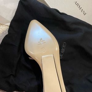 Beautiful Giorgio Armani black flats